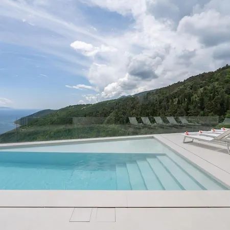 Deluxe | Terra Paradiso | 4 Bedrooms | Splendid Panoramic Views & Private Pool & Sauna | Villa Abbázia